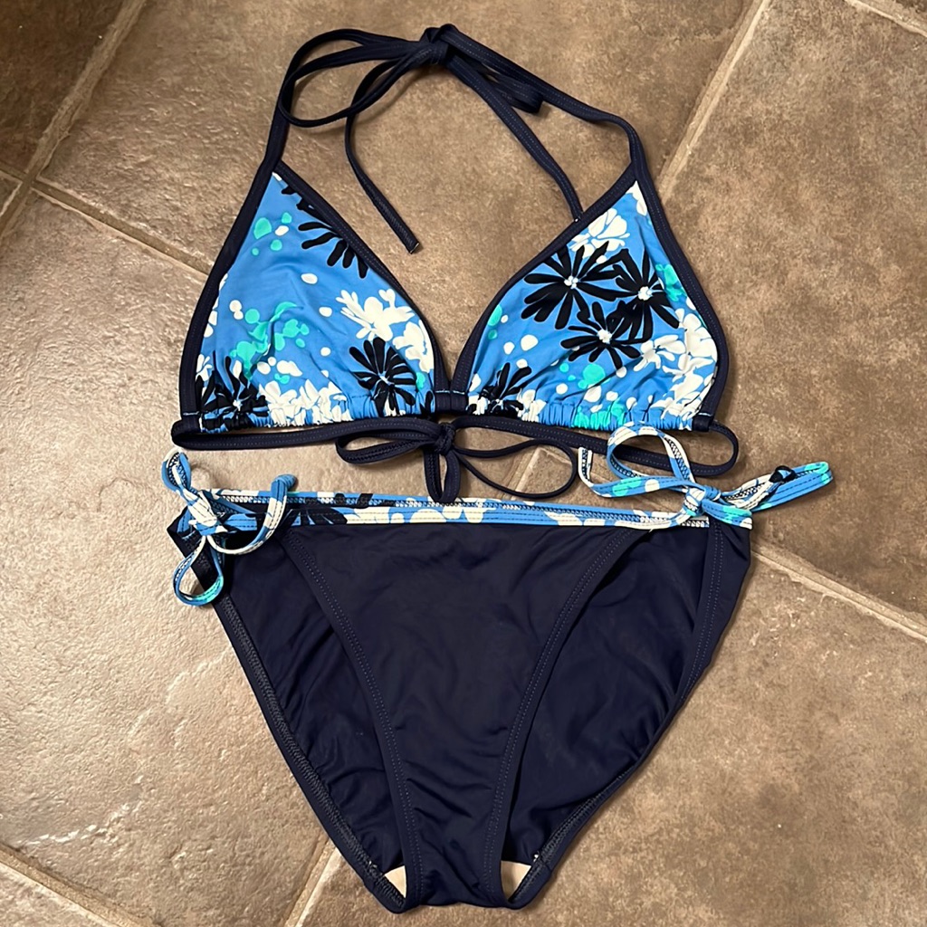 Gap Flowered String Bikini